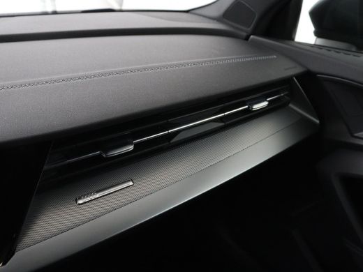 Audi A3 30 TFSI S edition | Sportstoelen | Carplay | Virtual Cockpit | Half leder | Climate control | Ful... ActivLease financial lease