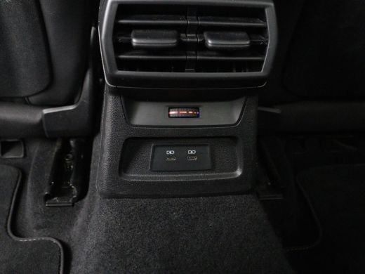 Audi A3 30 TFSI S edition | Sportstoelen | Carplay | Virtual Cockpit | Half leder | Climate control | Ful... ActivLease financial lease