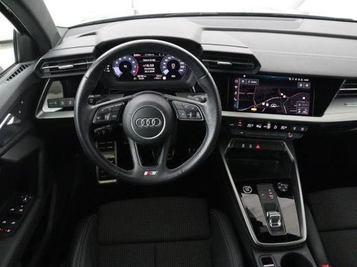 Audi A3 30 TFSI S edition | Sportstoelen | Carplay | Virtual Cockpit | Half leder | Climate control | Ful... ActivLease financial lease