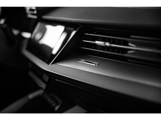 Audi A3 Limousine 30 TFSI S edition ActivLease financial lease