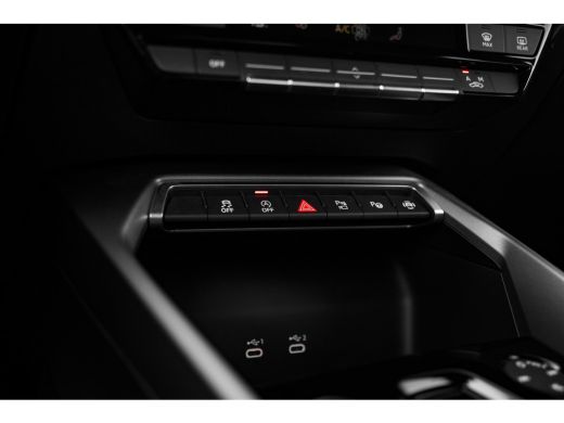 Audi A3 Limousine 30 TFSI S edition ActivLease financial lease