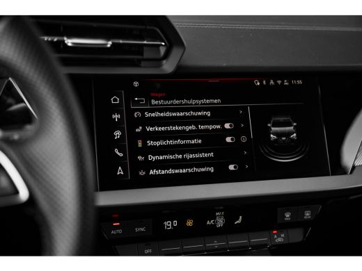 Audi A3 Limousine 30 TFSI S edition ActivLease financial lease