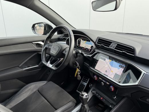 Audi Q3 35 TFSI 150pk S-Edition S-line | Trekhaak ActivLease financial lease