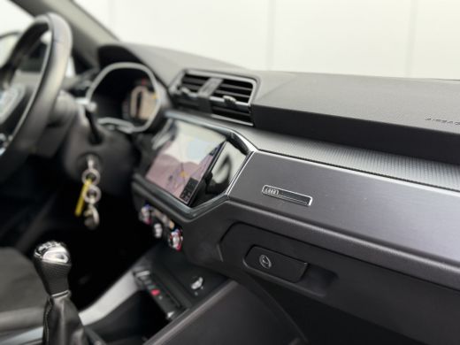 Audi Q3 35 TFSI 150pk S-Edition S-line | Trekhaak ActivLease financial lease