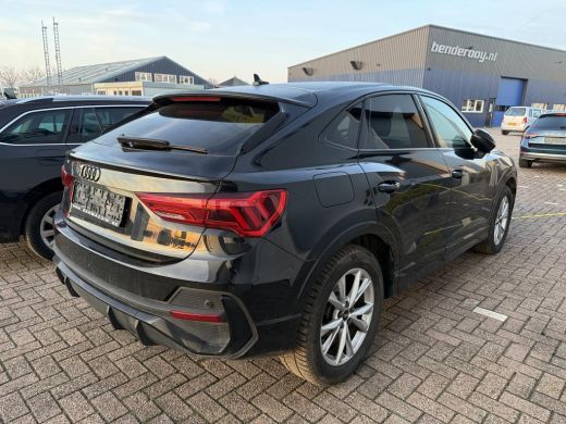 Audi Q3 35 TFSI 150pk S-Edition S-line ActivLease financial lease