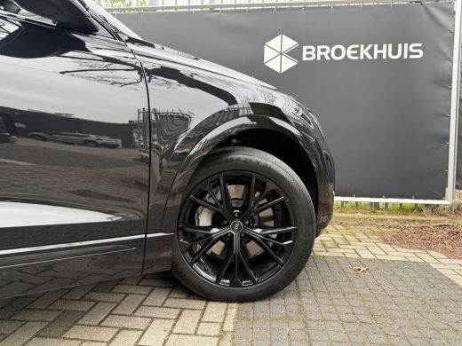 Audi Q8 55 TFSI e quattro Pro Line S | Panoramadak | 21 inch velgen | Adaptieve cruise control | Trekhaak... ActivLease financial lease