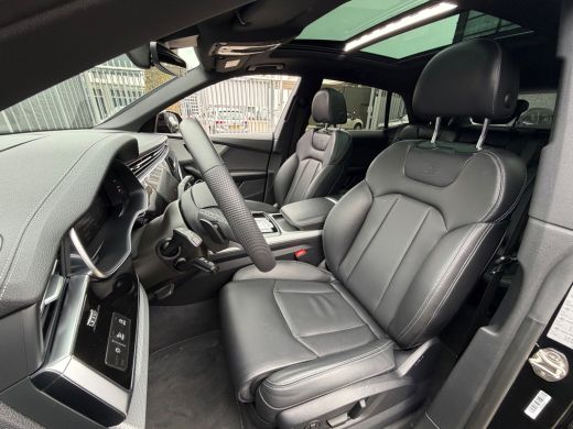 Audi Q8 55 TFSI e quattro Pro Line S | Panoramadak | 21 inch velgen | Adaptieve cruise control | Trekhaak... ActivLease financial lease