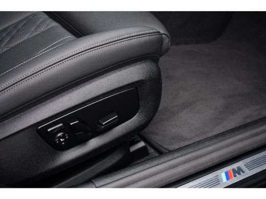 BMW 5 Serie 530e M-Sport Pano Trekh ACC HUD 360 Laser El-Klep ActivLease financial lease