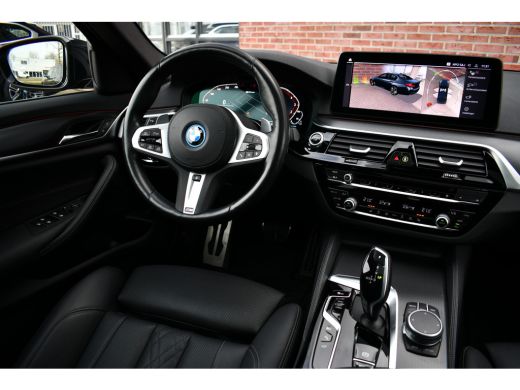 BMW 5 Serie 530e M-Sport Pano Trekh ACC HUD 360 Laser El-Klep ActivLease financial lease