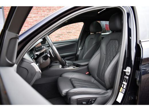 BMW 5 Serie 530e M-Sport Pano Trekh ACC HUD 360 Laser El-Klep ActivLease financial lease