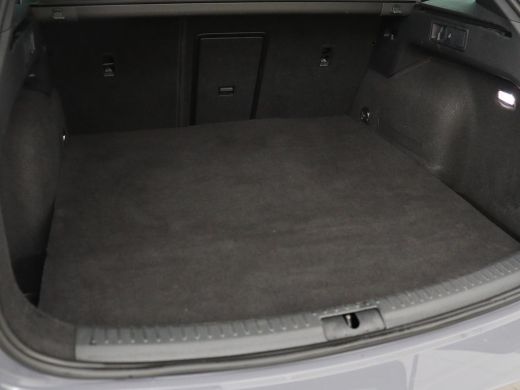 CUPRA Leon 1.4 eHybrid VZ | 245pk | Trekhaak | Stoelverwarming | Adaptive cruise | Camera | Carplay | Naviga... ActivLease financial lease