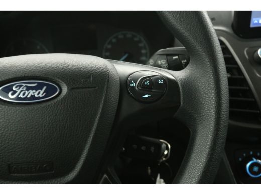 Ford Transit Connect 1.5 100PK L2 | Airco | Camera | Carplay | Navi | Stoelverw. | Parkeersens. ActivLease financial lease