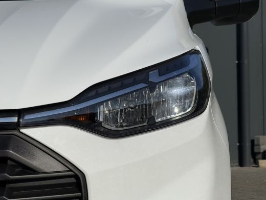 Ford Transit Custom 2.0 TDCI 136 PK TREND / L2H1 / 41.992 KM !! / 2.800 KG AHG / CAMERA / CRUISE / 3 ZITS / AIRCO / C... ActivLease financial lease