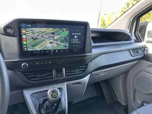 Ford Transit Custom 2.0 TDCI 136 PK TREND / L2H1 / 46.765 KM !! / 2.800 KG AHG / CAMERA / CRUISE / 3 ZITS / AIRCO / C... ActivLease financial lease