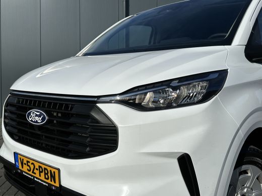 Ford Transit Custom 2.0 TDCI 136 PK TREND / L2H1 / 46.765 KM !! / 2.800 KG AHG / CAMERA / CRUISE / 3 ZITS / AIRCO / C... ActivLease financial lease