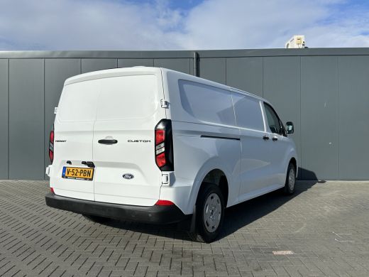 Ford Transit Custom 2.0 TDCI 136 PK TREND / L2H1 / 46.765 KM !! / 2.800 KG AHG / CAMERA / CRUISE / 3 ZITS / AIRCO / C... ActivLease financial lease