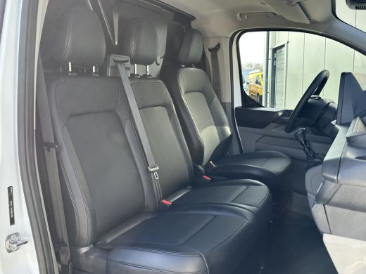 Ford Transit Custom 2.0 TDCI 136 PK TREND / L2H1 / 46.765 KM !! / 2.800 KG AHG / CAMERA / CRUISE / 3 ZITS / AIRCO / C... ActivLease financial lease