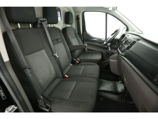 Ford Transit Custom 2.0 TDCI L1H1 | Airco | Cruise | Trekhaak | 3 Zits | Parkeersens. | Stoelverw. ActivLease financial lease