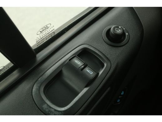 Ford Transit Custom 2.0 TDCI L1H1 | Airco | Cruise | Trekhaak | 3 Zits | Parkeersens. | Stoelverw. ActivLease financial lease