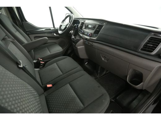 Ford Transit Custom 2.0 TDCI L1H1 | Airco | Cruise | Trekhaak | 3 Zits | Parkeersens. | Stoelverw. ActivLease financial lease