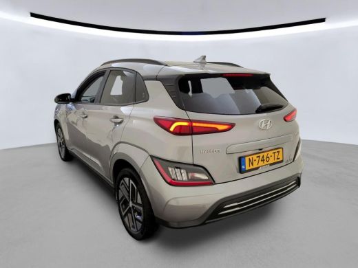 Hyundai Kona Aut. EV Fashion 64 kWh 3-Phase | Navi | Camera | KRELL Sound ActivLease financial lease