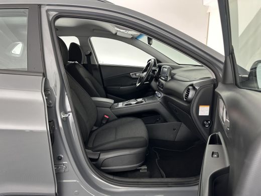 Hyundai Kona EV Comfort 39 kWh [ 3-Fase-11kW] {SOH-98%} (INCL-BTW) *HEATPUMP | DIGI-COCKPIT | ADAPTIVE-CRUISE ... ActivLease financial lease