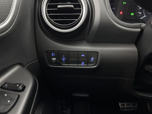 Hyundai Kona EV Comfort 39 kWh [ 3-Fase-11kW] {SOH-98%} (INCL-BTW) *HEATPUMP | DIGI-COCKPIT | ADAPTIVE-CRUISE ... ActivLease financial lease