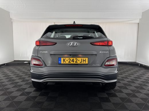 Hyundai Kona EV Comfort 39 kWh [ 3-Fase-11kW] {SOH-98%} (INCL-BTW) *HEATPUMP | DIGI-COCKPIT | ADAPTIVE-CRUISE ... ActivLease financial lease