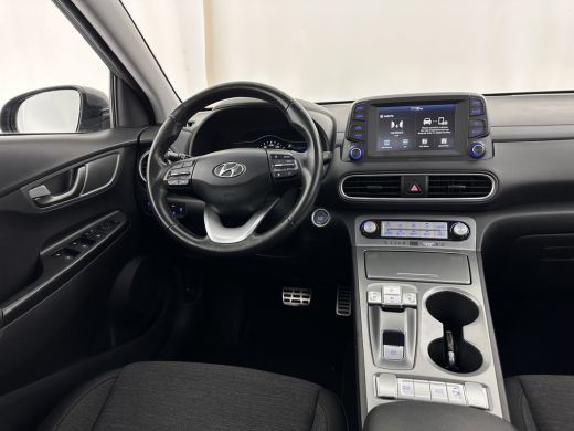 Hyundai Kona EV Comfort 39 kWh [ 3-Fase-11kW] {SOH-98%} (INCL-BTW) *HEATPUMP | DIGI-COCKPIT | ADAPTIVE-CRUISE ... ActivLease financial lease