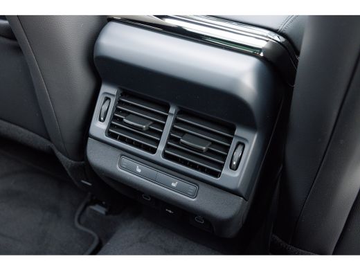 Land Rover Range Rover Evoque P270e SE Dynamic Edition | Cold Climate | 360gr Camera | Pano | 20" | Black Pack | Beschikbaar pe... ActivLease financial lease