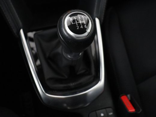 Mazda 2 1.5 Skyact-G Luxury | Stoel & stuurverwarming | Head-Up | Camera | Carplay | Keyless | Full LED |... ActivLease financial lease