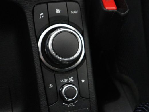 Mazda 2 1.5 Skyact-G Luxury | Stoel & stuurverwarming | Head-Up | Camera | Carplay | Keyless | Full LED |... ActivLease financial lease