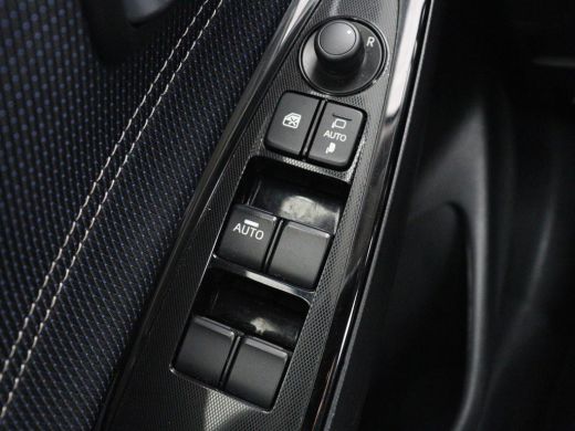 Mazda 2 1.5 Skyact-G Luxury | Stoel & stuurverwarming | Head-Up | Camera | Carplay | Keyless | Full LED |... ActivLease financial lease