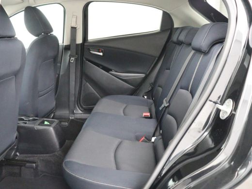 Mazda 2 1.5 Skyact-G Luxury | Stoel & stuurverwarming | Head-Up | Camera | Carplay | Keyless | Full LED |... ActivLease financial lease