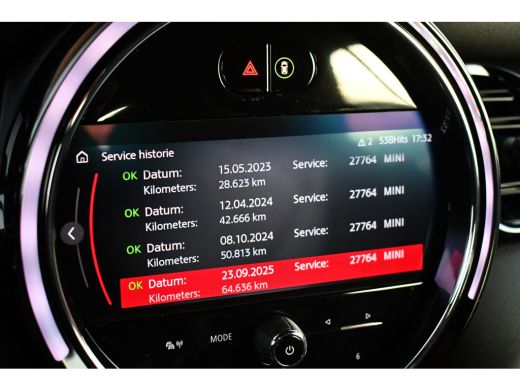 Mini Cooper Cabrio 1.5 Cooper 136pk aut Camera 18inch LED Windscherm ActivLease financial lease