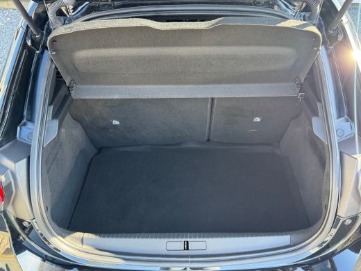 Opel Corsa 1.2 GS Line 100PK | Sport Stoelen | Airco | NAVI | Cruise | Sensor Achter | LED | 16" LMV ActivLease financial lease