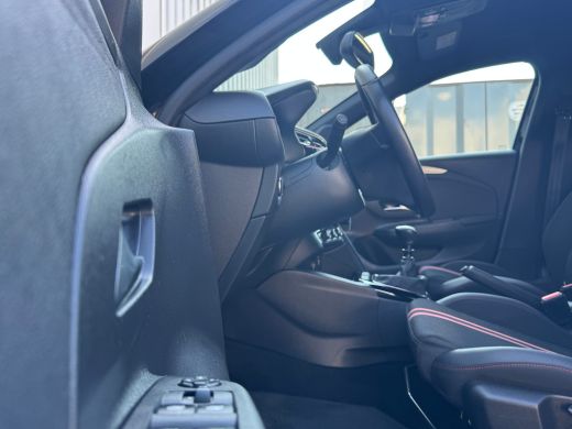 Opel Corsa 1.2 GS Line 100PK | Sport Stoelen | Airco | NAVI | Cruise | Sensor Achter | LED | 16" LMV ActivLease financial lease