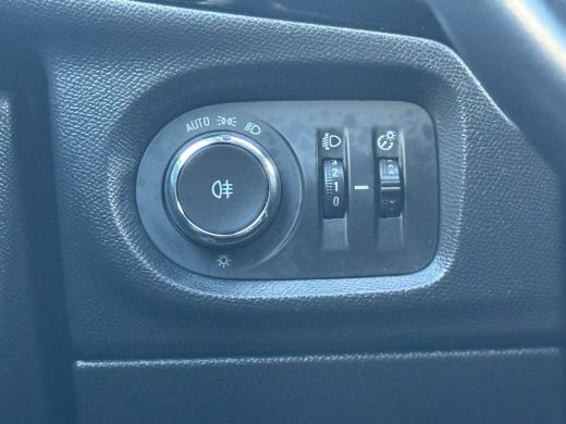 Opel Corsa 1.2 GS Line 100PK | Sport Stoelen | Airco | NAVI | Cruise | Sensor Achter | LED | 16" LMV ActivLease financial lease