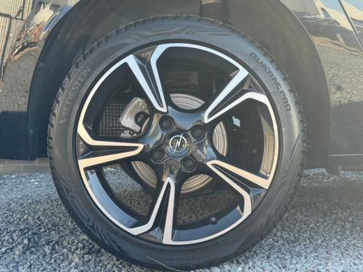 Opel Corsa 1.2 GS Line 100PK | Sport Stoelen | Airco | NAVI | Cruise | Sensor Achter | LED | 16" LMV ActivLease financial lease