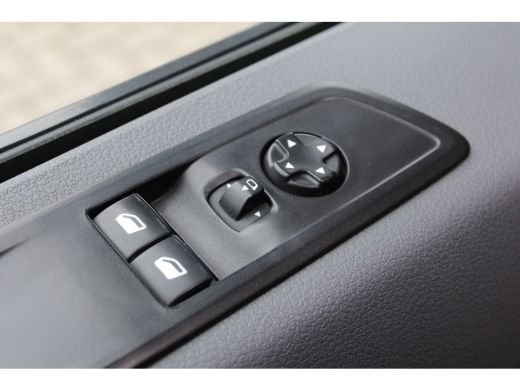 Opel Vivaro-e L3 75 kWh CAMERA | 17" LMV | SIDE BARS | TREKHAAK ActivLease financial lease