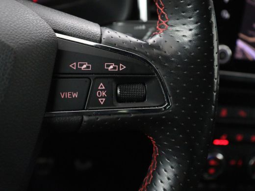 Seat Ateca 1.5 TSI FR Intens | Panoramadak | Trekhaak | Stoelverwarming | 360 Camera | Adaptive cruise | Alc... ActivLease financial lease