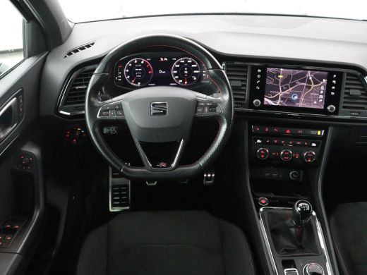 Seat Ateca 1.5 TSI FR Intens | Panoramadak | Trekhaak | Stoelverwarming | 360 Camera | Adaptive cruise | Alc... ActivLease financial lease