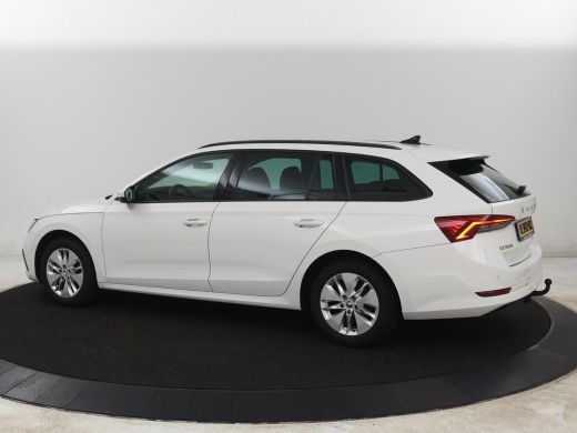 Skoda Octavia 1.0 e-TSI Business Edition | Trekhaak | Carplay | Navigatie | Full LED | Parkeerhulp | Cruise con... ActivLease financial lease