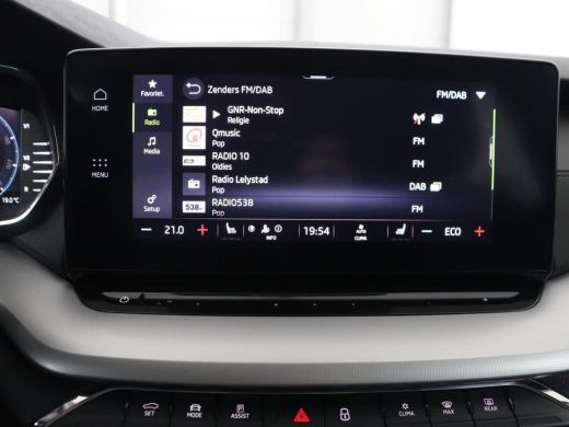 Skoda Octavia 1.4 TSI iV PHEV Business Edition | Stoelverwarming | Trekhaak | Carplay | Keyless | Sfeerverlicht... ActivLease financial lease