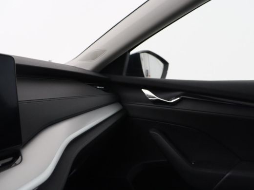 Skoda Octavia 1.4 TSI iV PHEV Business Edition | Stoelverwarming | Trekhaak | Carplay | Keyless | Sfeerverlicht... ActivLease financial lease