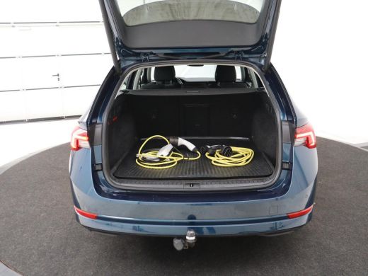 Skoda Octavia 1.4 TSI iV PHEV Business Edition | Stoelverwarming | Trekhaak | Carplay | Keyless | Sfeerverlicht... ActivLease financial lease