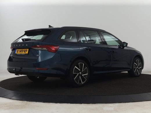 Skoda Octavia 1.4 TSI iV PHEV Business Edition | Stoelverwarming | Trekhaak | Carplay | Keyless | Sfeerverlicht... ActivLease financial lease