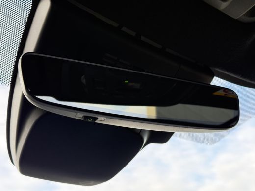 Toyota Corolla Cross 2.0 High Power Hybrid First Edition **STOELVERWARMING/ DODEHOEK DETECTIE/ ELEKTRONISCHE ACHTERKLEP** ActivLease financial lease