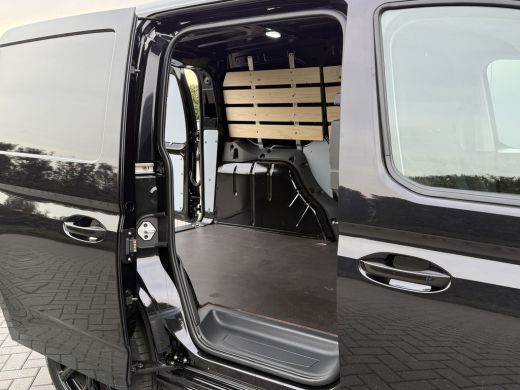 Volkswagen Caddy 2.0 TDI 123 PK STYLE / DSG AUTOMAAT / HIGHLINE / VIRTUAL / L1H1 / 10.534 KM!! / CRUISE / AIRCO / ... ActivLease financial lease