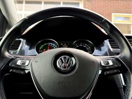 Volkswagen e-Golf e-Golf SOH 90.2%, Leer, Camera, 17''Lmv ActivLease financial lease
